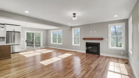 111 North River Road Epping NH 03042