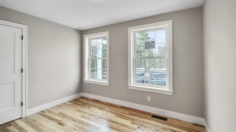 111 North River Road Epping NH 03042