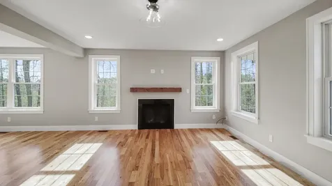 111 North River Road Epping NH 03042