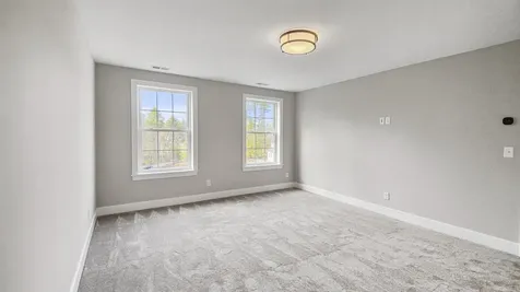 111 North River Road Epping NH 03042