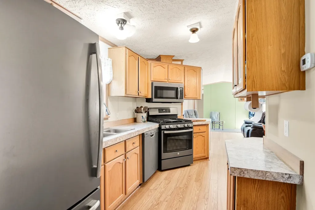 16 Granite Drive North Hampton NH 03862