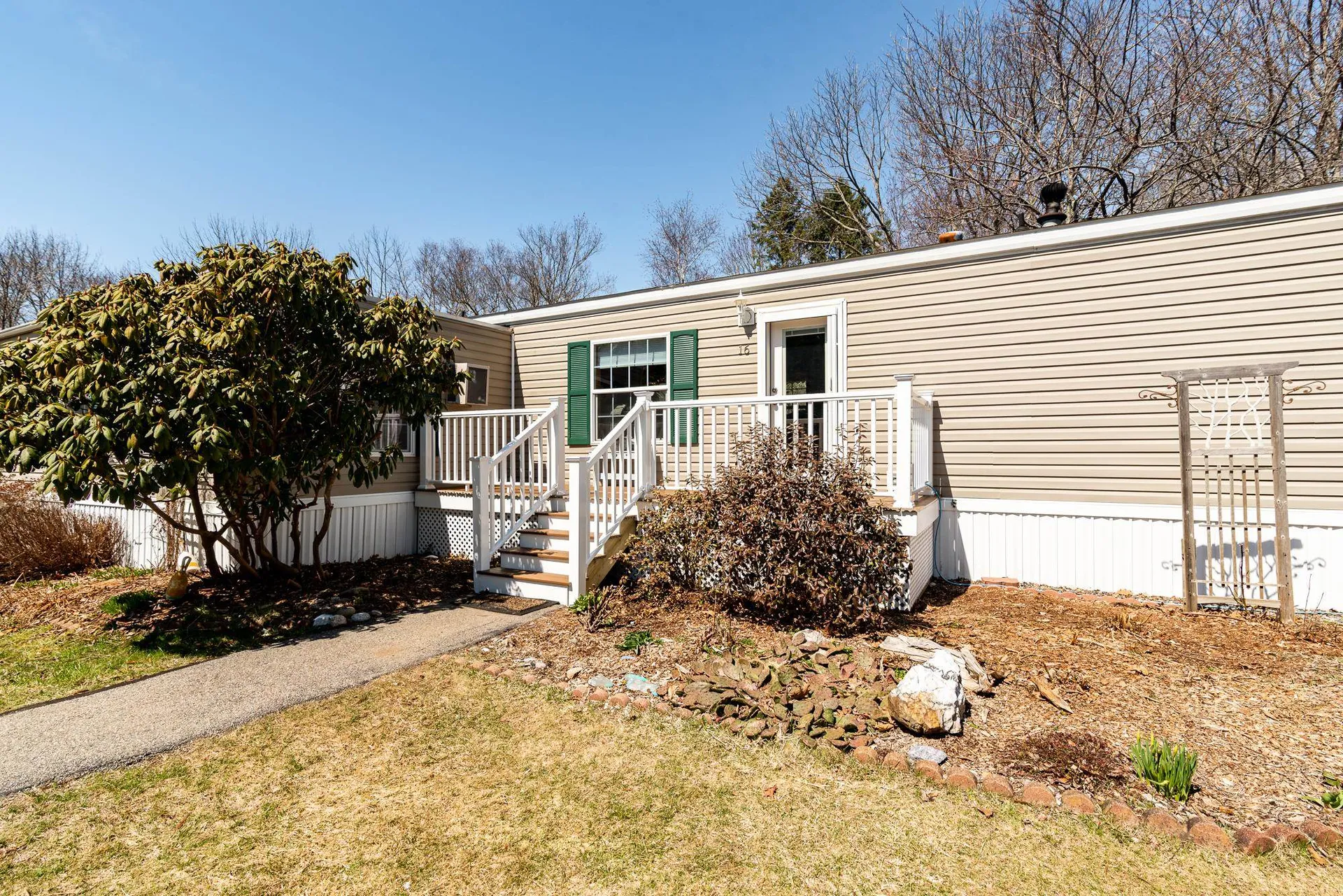 16 Granite Drive North Hampton NH 03862