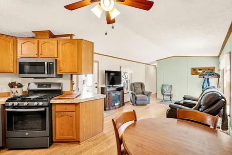 16 Granite Drive North Hampton NH 03862