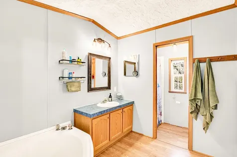 16 Granite Drive North Hampton NH 03862