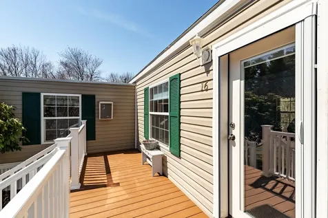 16 Granite Drive North Hampton NH 03862