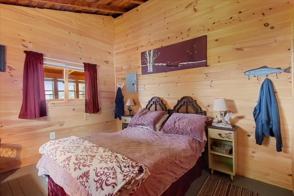 2391 Lake Road Franklin VT 05457