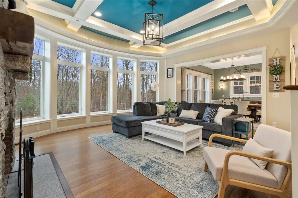 7 Lovejoy Lane Hollis NH 03049