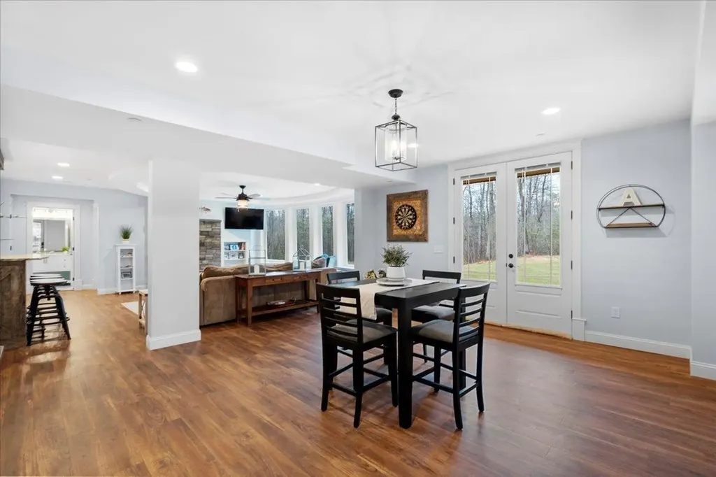 7 Lovejoy Lane Hollis NH 03049