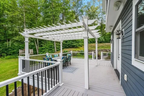 7 Lovejoy Lane Hollis NH 03049