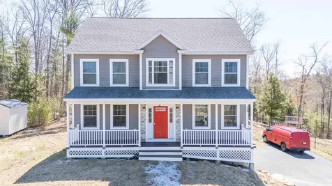 153 Breezy Way Barrington NH 03825