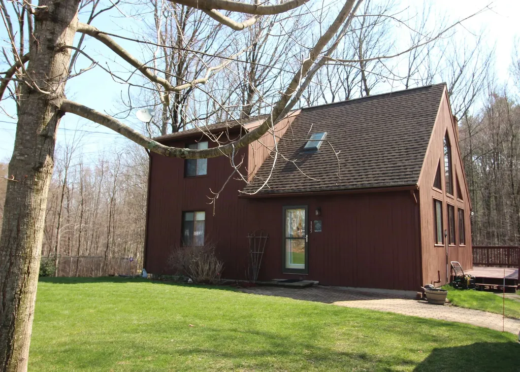 115 Odell Road Sandown NH 03873