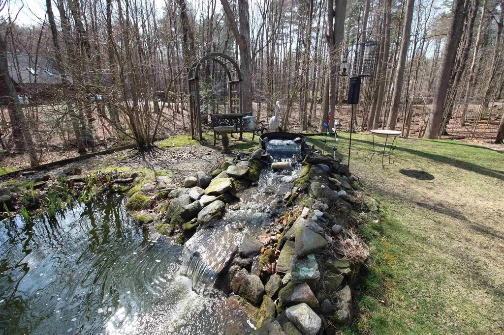 115 Odell Road Sandown NH 03873