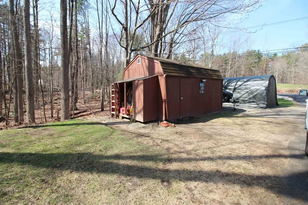 115 Odell Road Sandown NH 03873