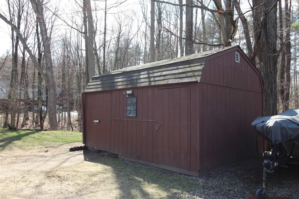 115 Odell Road Sandown NH 03873
