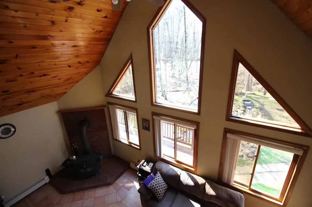 115 Odell Road Sandown NH 03873