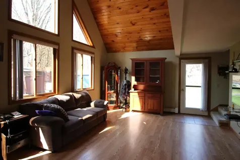 115 Odell Road Sandown NH 03873