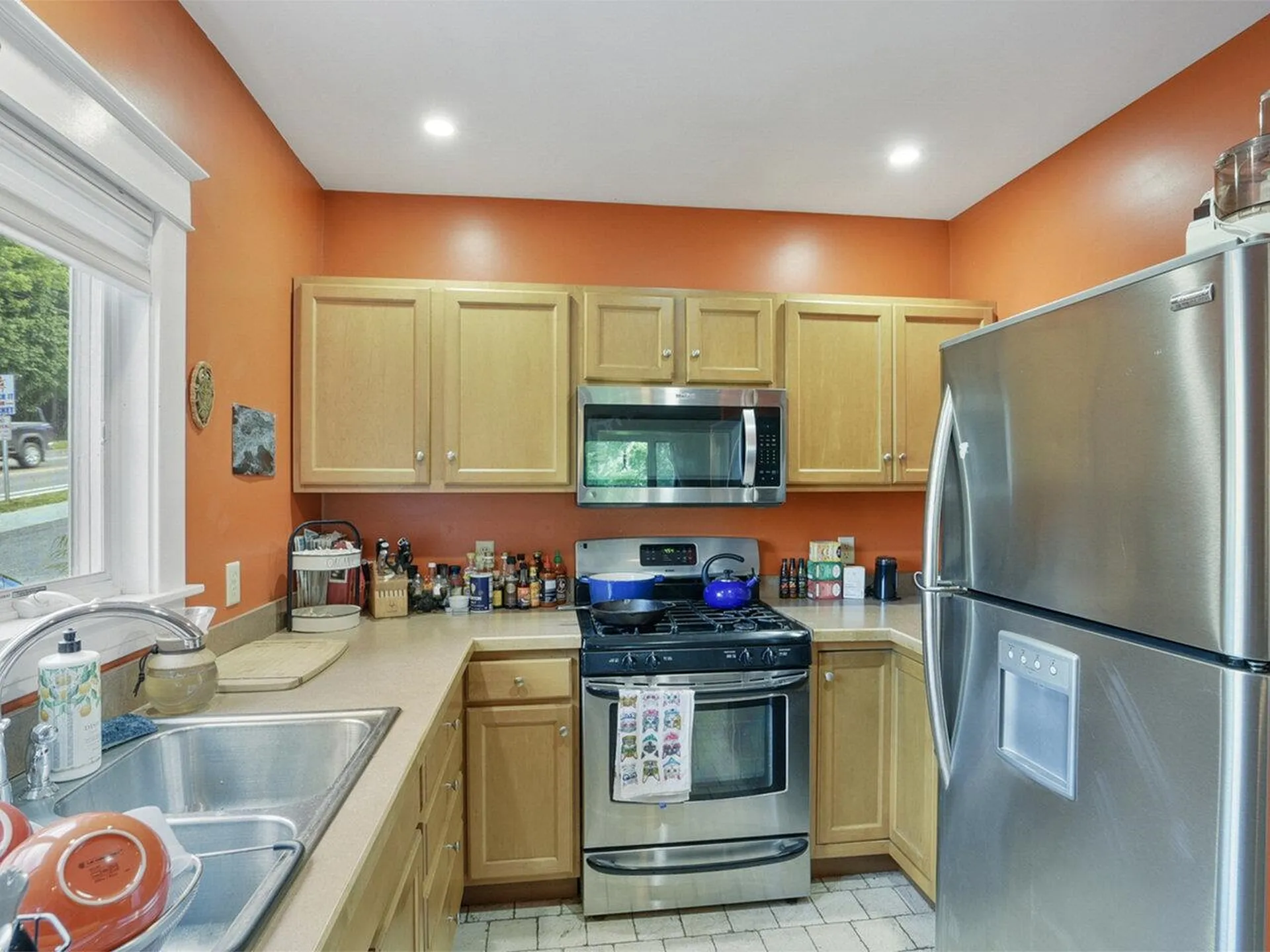 460-462 Colchester Avenue Burlington VT 05401