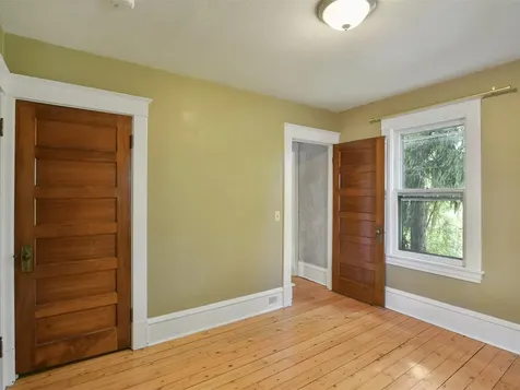 460-462 Colchester Avenue Burlington VT 05401