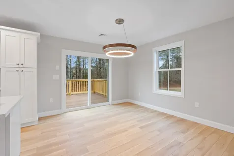 28 Hickory Hill Road Epping NH 03042