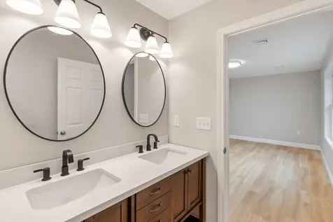28 Hickory Hill Road Epping NH 03042