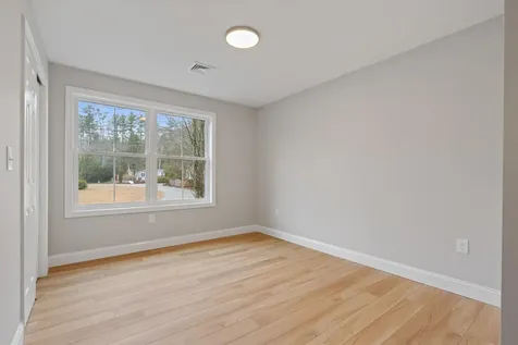 28 Hickory Hill Road Epping NH 03042