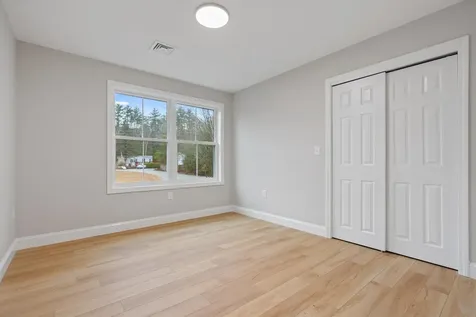28 Hickory Hill Road Epping NH 03042