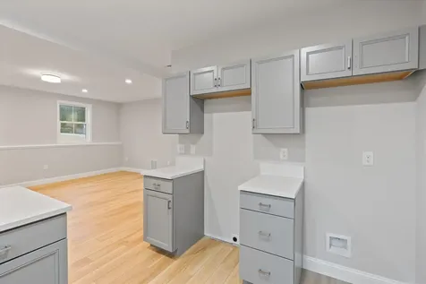28 Hickory Hill Road Epping NH 03042