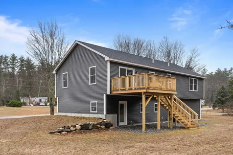 28 Hickory Hill Road Epping NH 03042