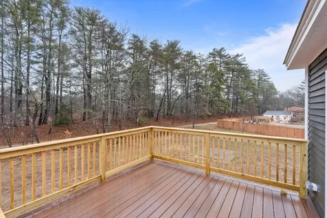 28 Hickory Hill Road Epping NH 03042