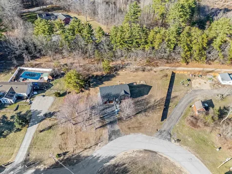 28 Hickory Hill Road Epping NH 03042