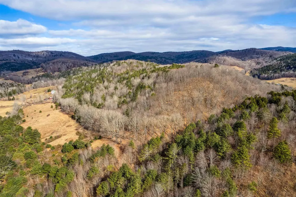 00 Russell Road Tunbridge VT 05077