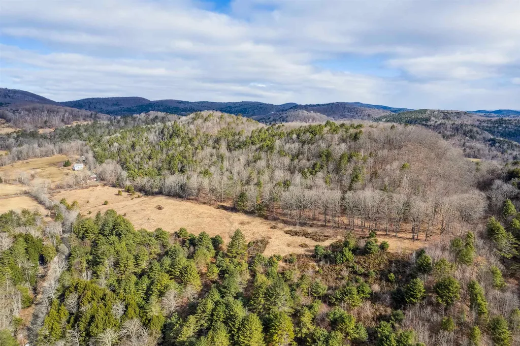 00 Russell Road Tunbridge VT 05077