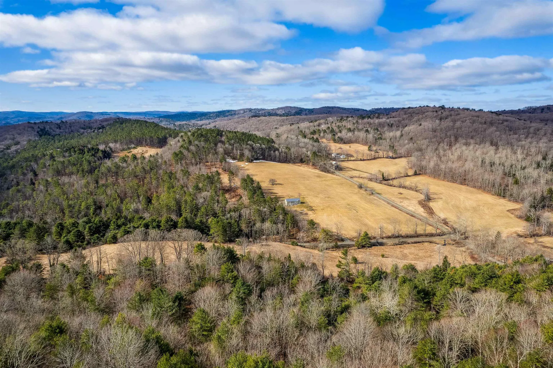 00 Russell Road Tunbridge VT 05077