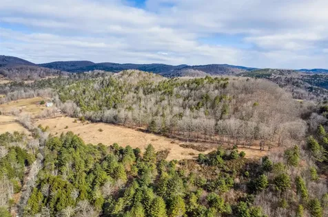 00 Russell Road Tunbridge VT 05077