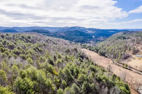 00 Russell Road Tunbridge VT 05077