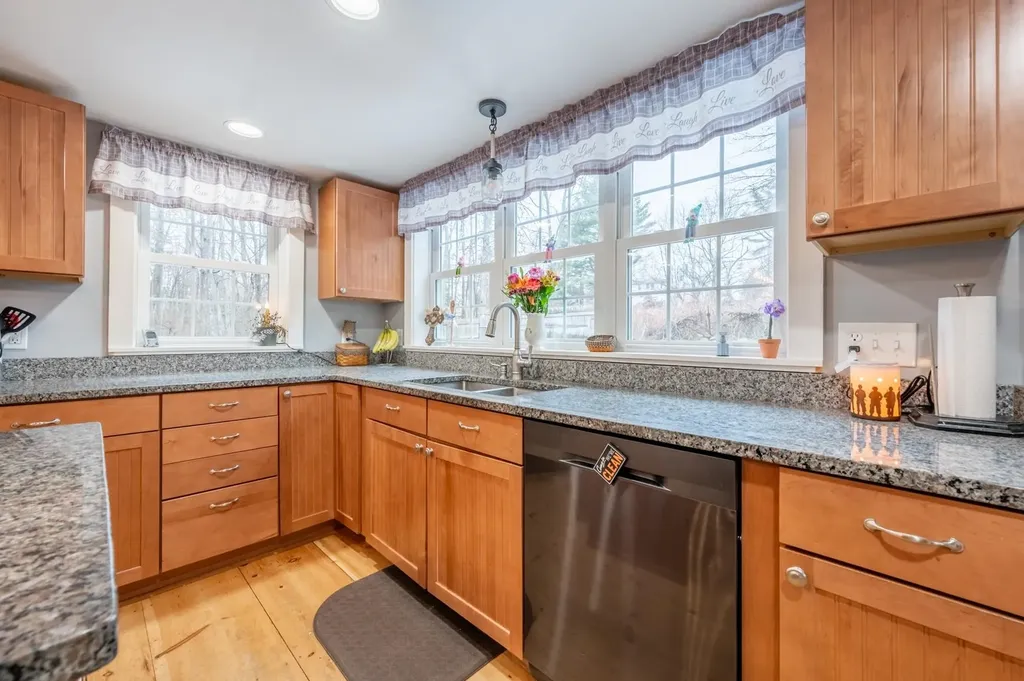 65 Barrett Road New London NH 03257