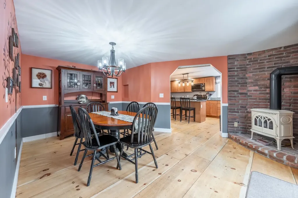 65 Barrett Road New London NH 03257