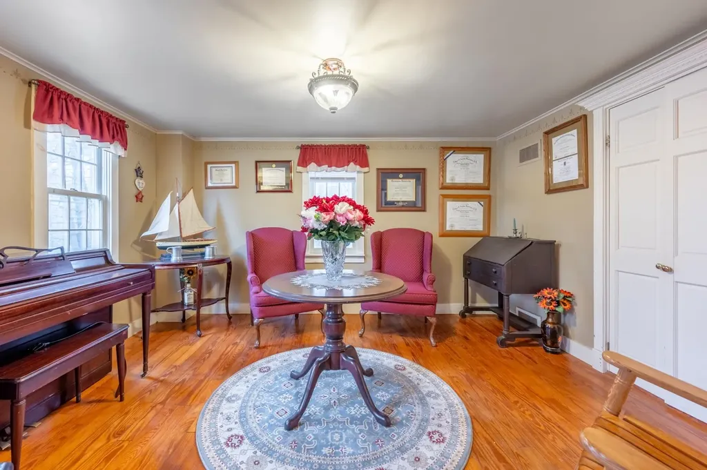 65 Barrett Road New London NH 03257