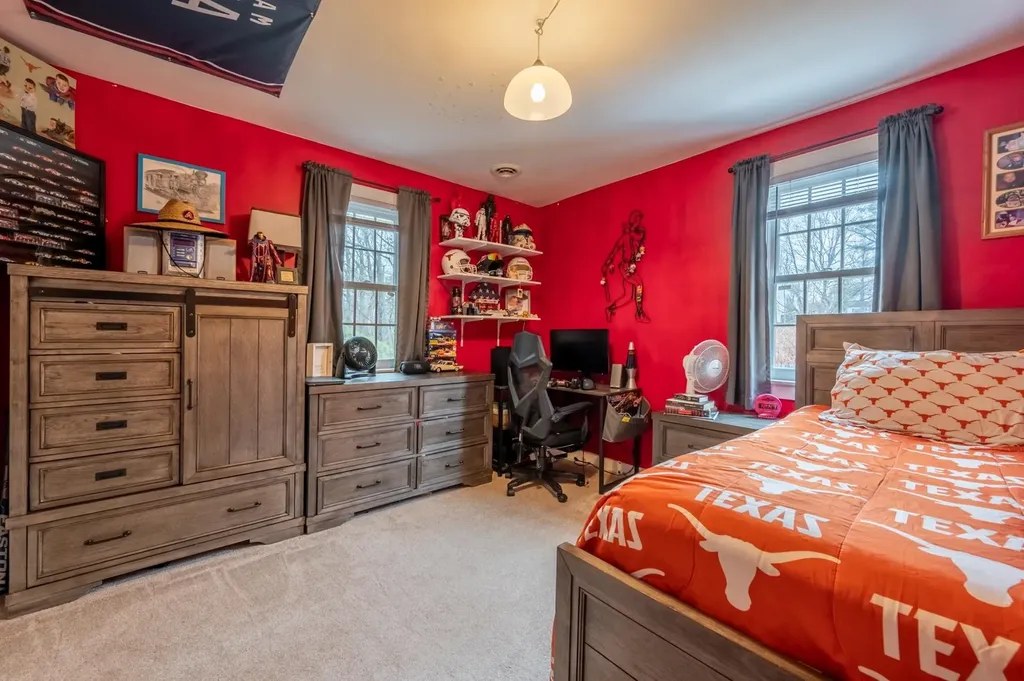 65 Barrett Road New London NH 03257