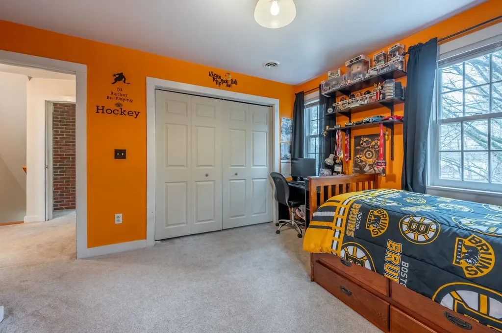 65 Barrett Road New London NH 03257