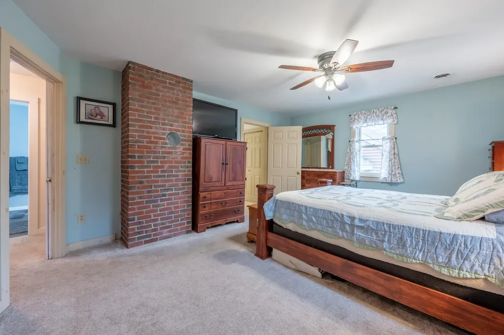 65 Barrett Road New London NH 03257