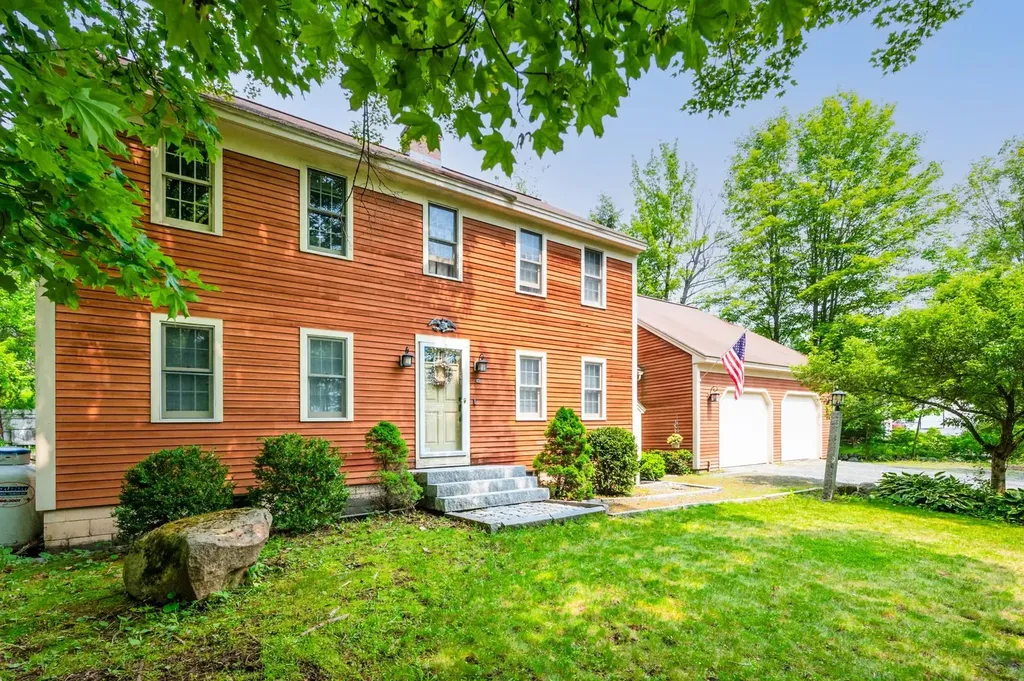 65 Barrett Road New London NH 03257