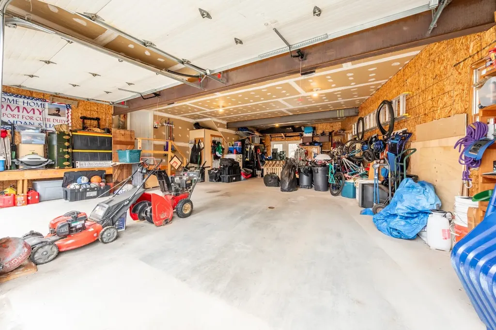 65 Barrett Road New London NH 03257