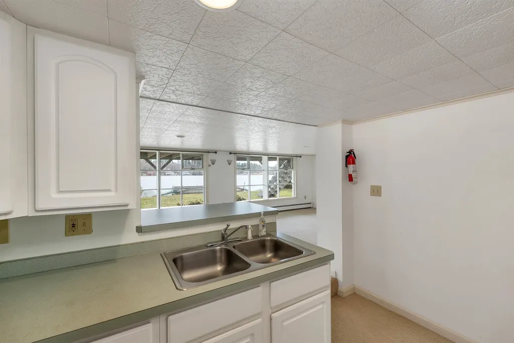 29 Bay Shore Drive Sanbornton NH 03269