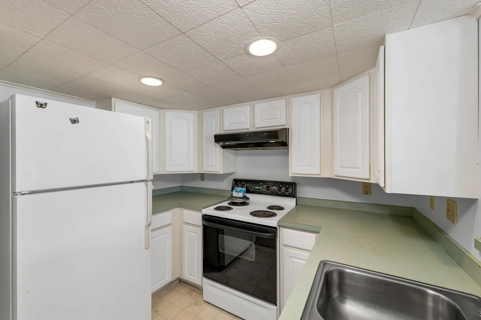 29 Bay Shore Drive Sanbornton NH 03269