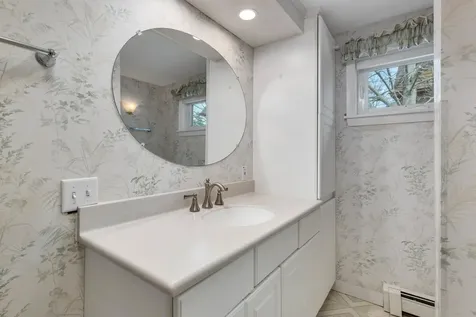 29 Bay Shore Drive Sanbornton NH 03269