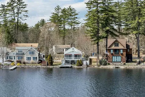 29 Bay Shore Drive Sanbornton NH 03269