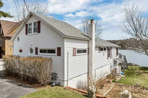 29 Bay Shore Drive Sanbornton NH 03269