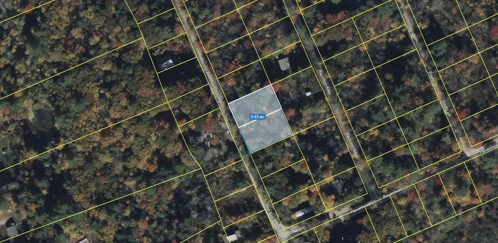 32-33 Red Fox Crossing Hillsborough NH 03244