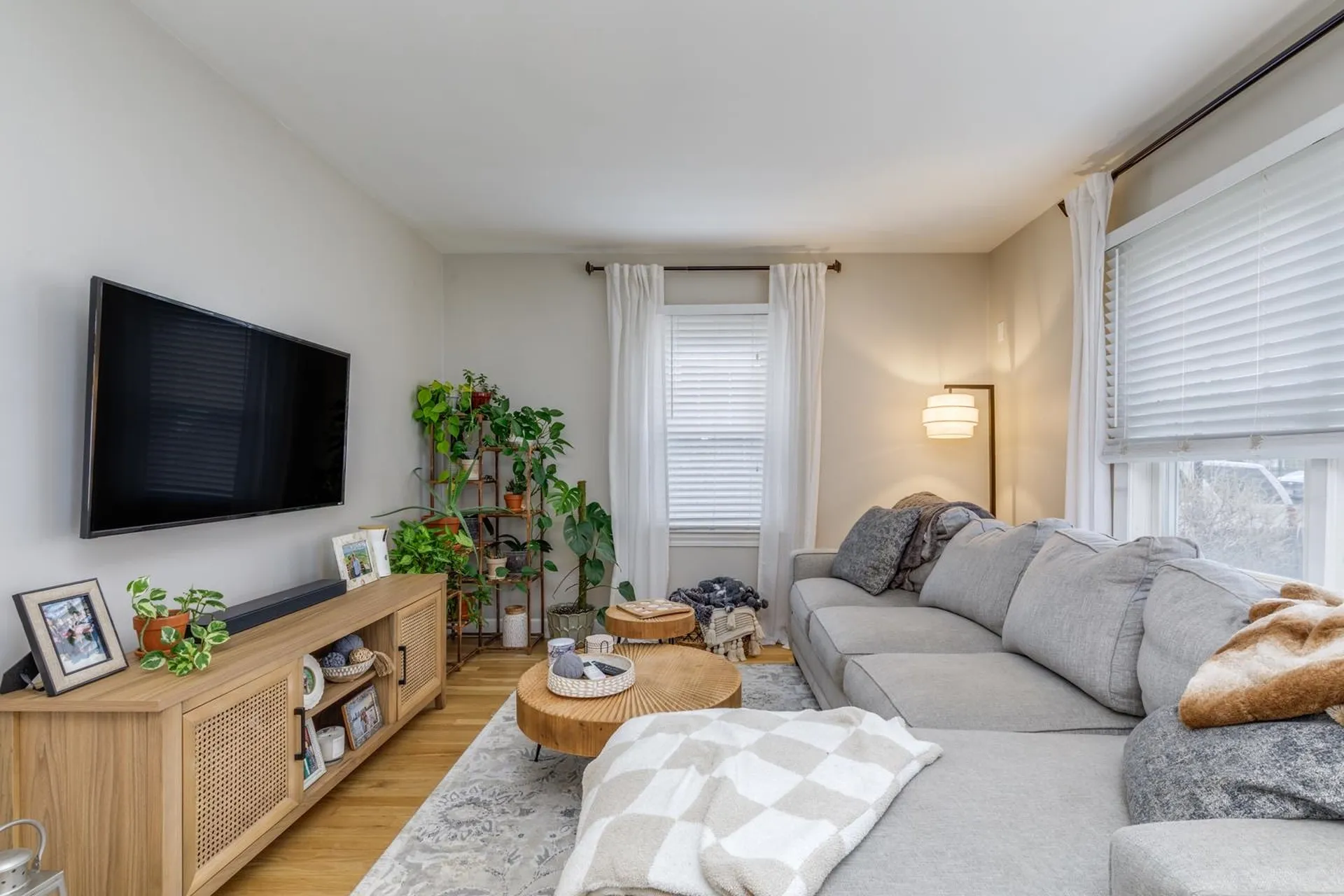 42 Lund Street Nashua NH 03060